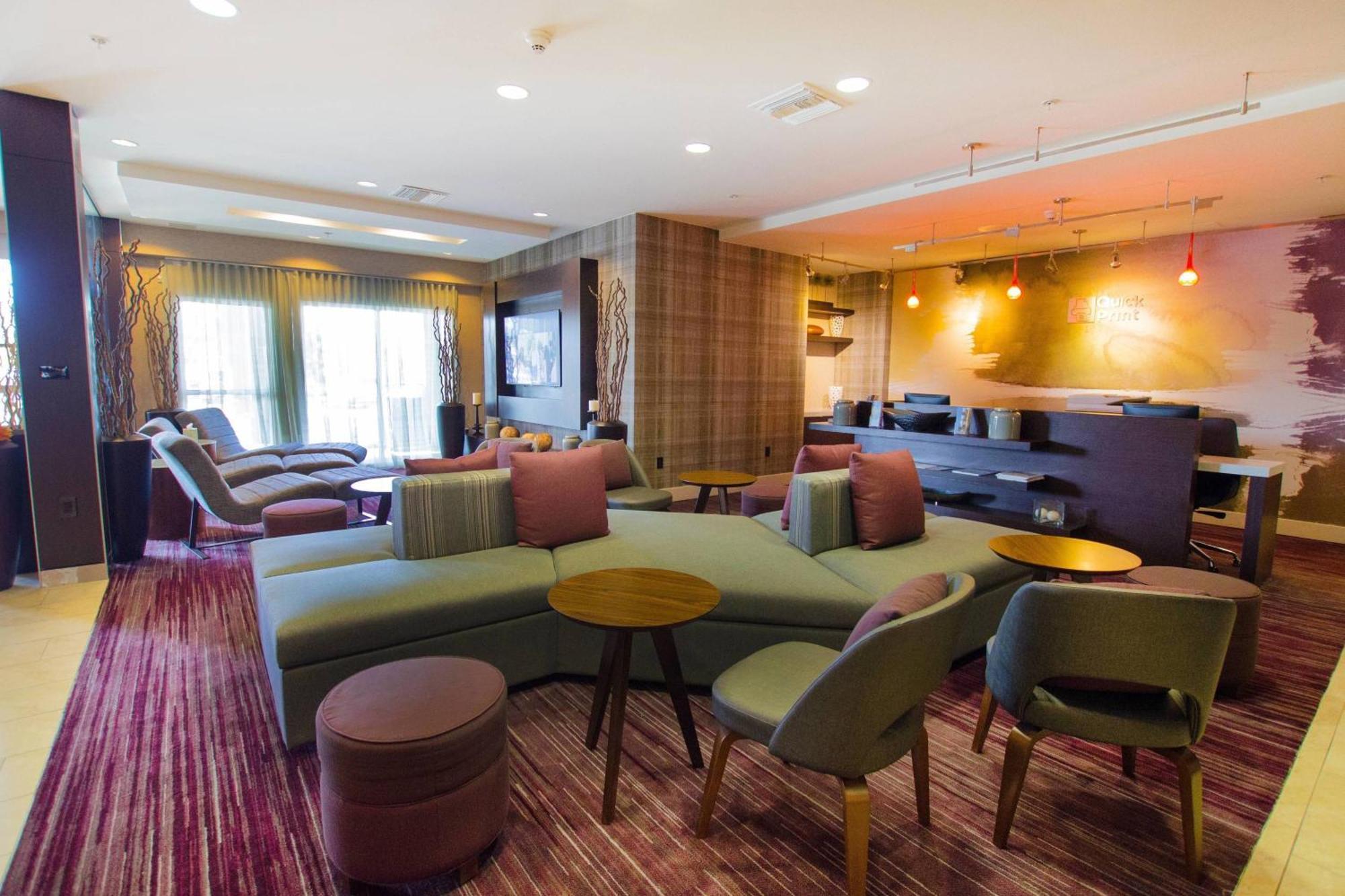 Courtyard Ventura סימי ואלי מראה חיצוני תמונה